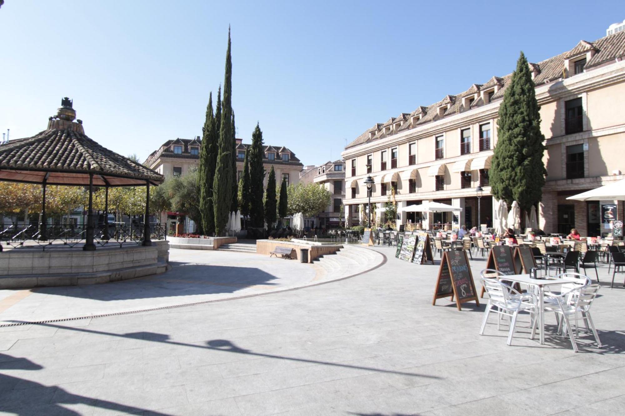 Apartamento Plaza Espana Las Rozas ภายนอก รูปภาพ