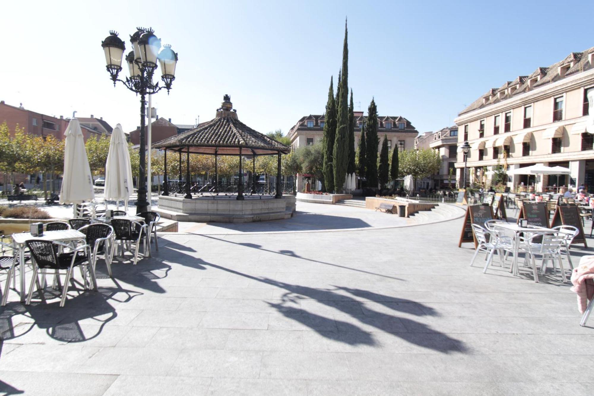 Apartamento Plaza Espana Las Rozas ภายนอก รูปภาพ